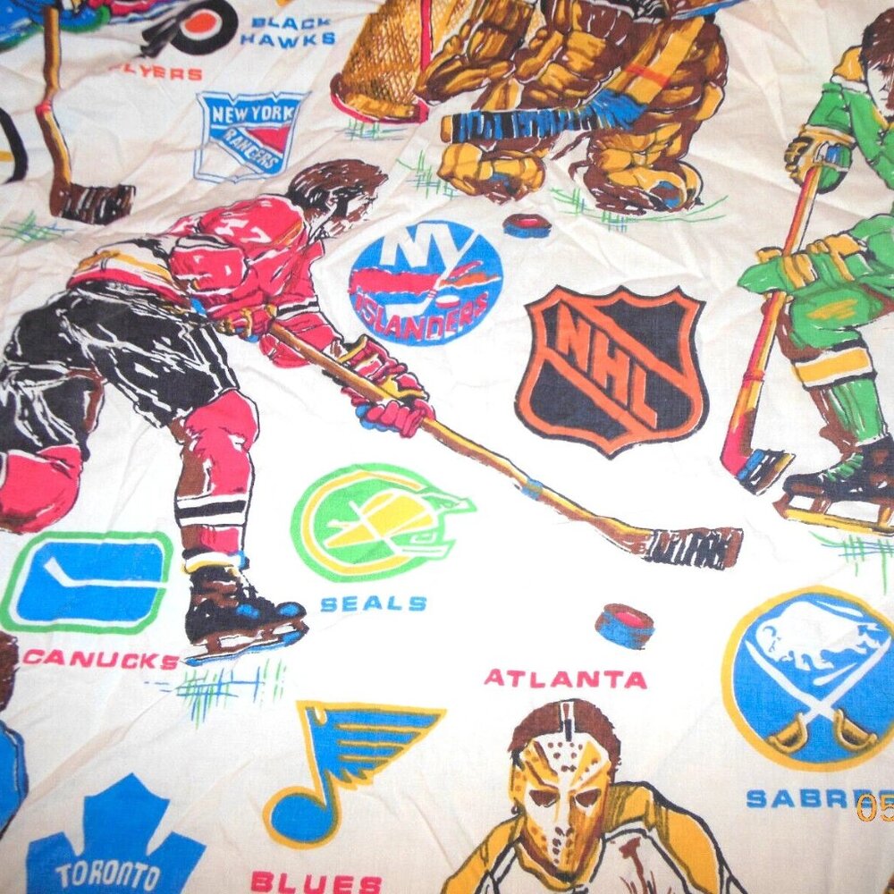 1970's NHL Hockey Logo Bed Sheet California Golden Seals Minnesota North Stars